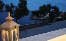 Sea Satin Sounio